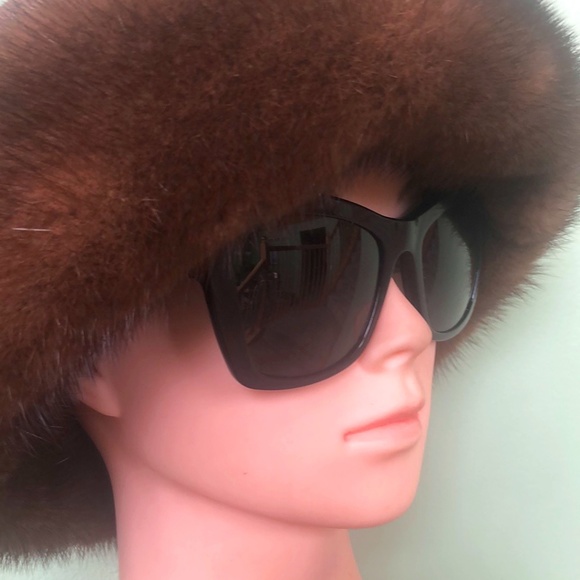 Chanel Polarized Sunglasses - Picture 2 of 9